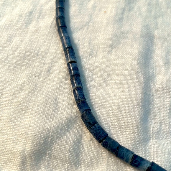 Blue Sponge Coral Necklace - Picture 3 of 3
